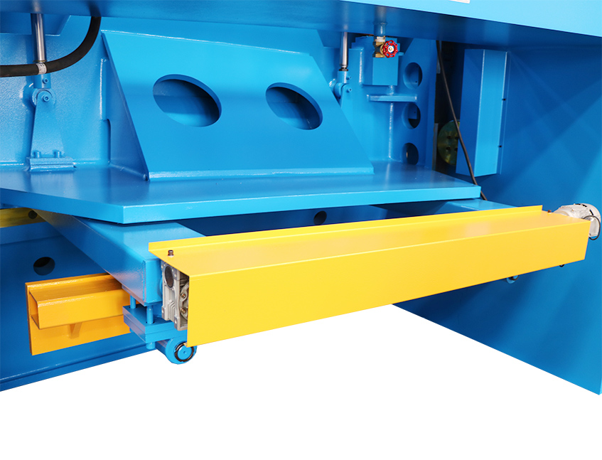 QC11Y-30x2500 Hydraulic Guillotine Shearing Machine